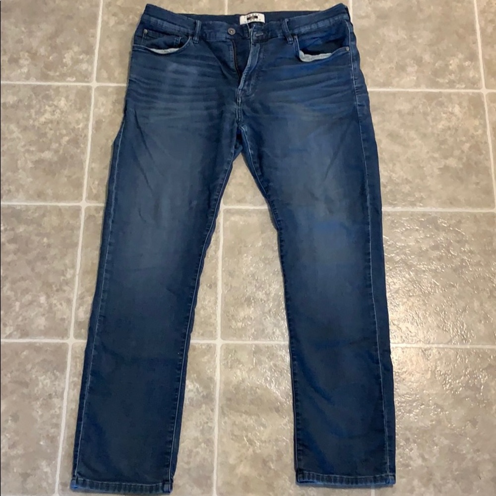 Joseph Abboud slim fit stretch jeans. 36x32
